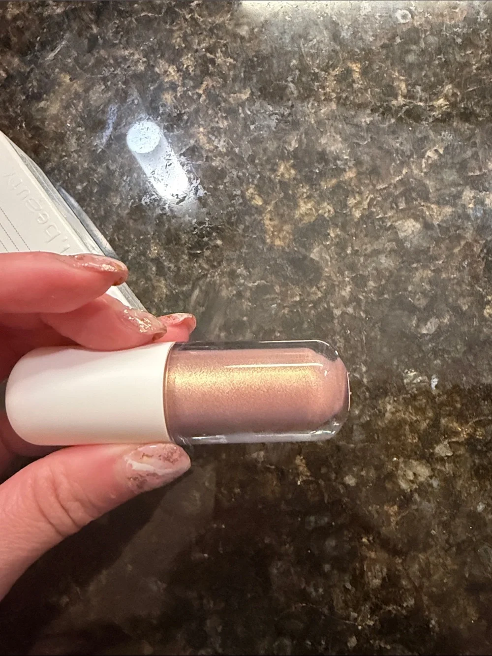 R.E.M. Beauty Liquid Eyeshadow in Comet -.13 fl oz - Used once